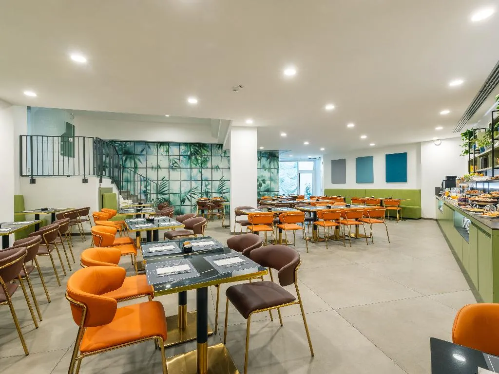 Restaurant, iH Hotels Milano Centrale, Milan