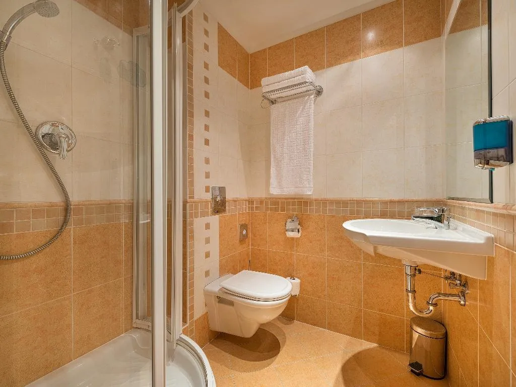 JUNIOR SUITE STANDARD Room, EA Hotel Rokoko, Prague