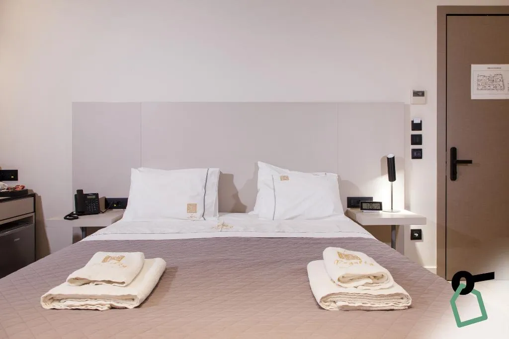 TRIPLE SUPERIOR Room, Hotiday Athens Acropolis, Athens