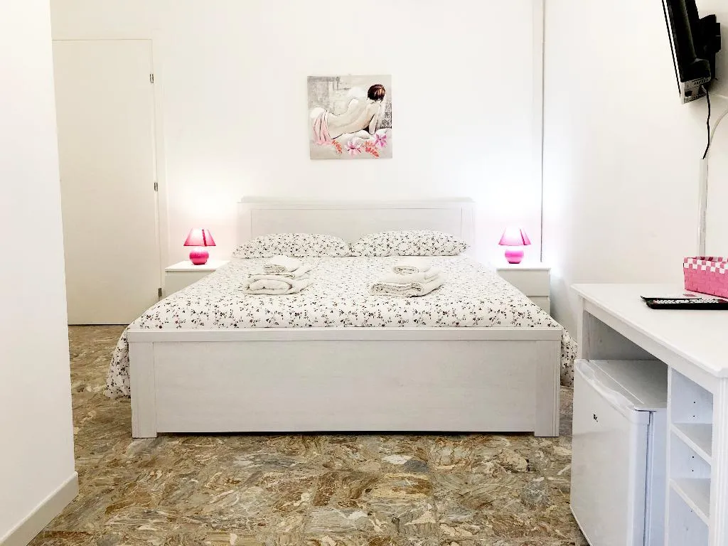 DOUBLE STANDARD Room, Maison Ortigia, Catania