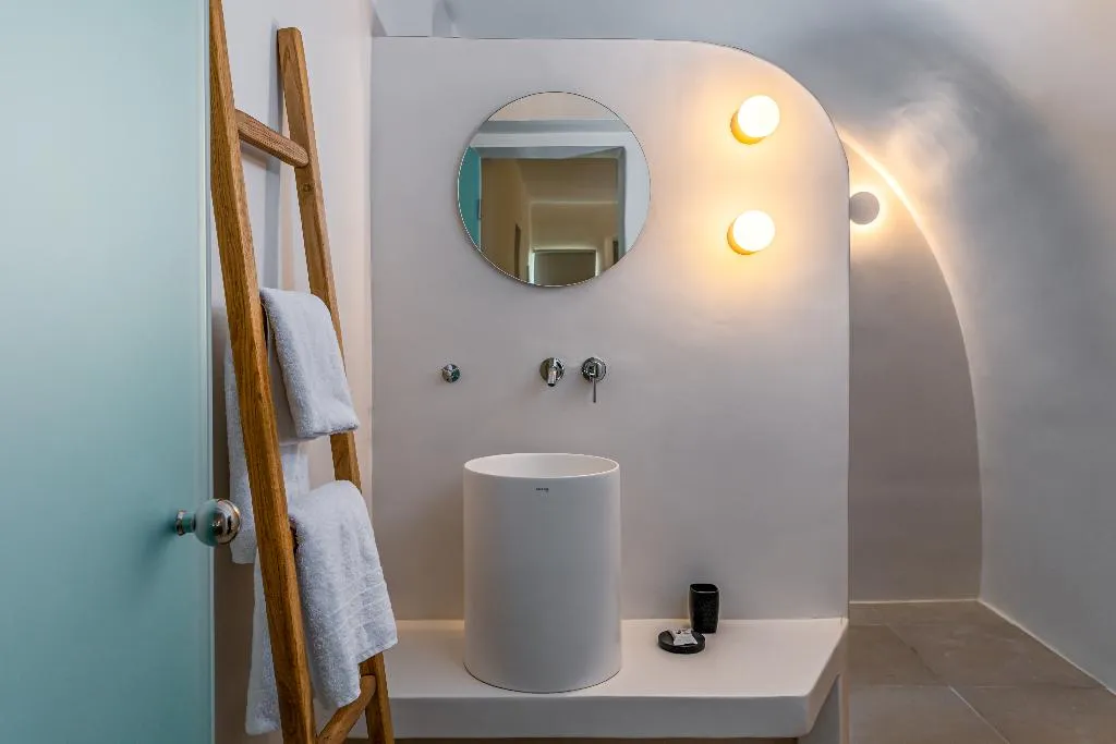 SUITE WITH JACUZZI Room, Panorama Santorini Boutique Hotel, Santorini