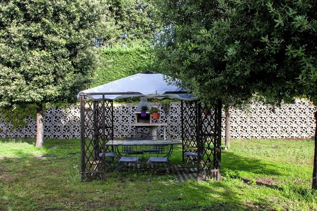 Sports and Entertainment, B&B o'Chalet, Naples