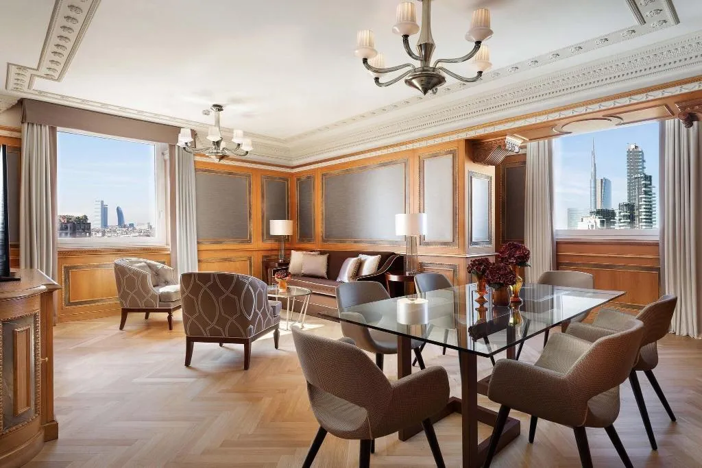 SUITE DELUXE KING BED Room, The Westin Palace Milan, Milan