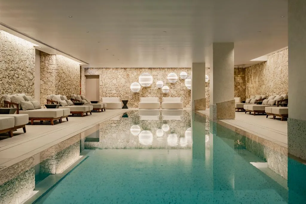 Pool, Hyatt Centric Malta, Malta