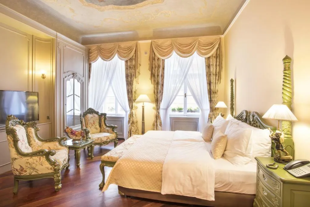 JUNIOR SUITE STANDARD Room, Iron Gate Hotel & Suites Prague by BHG, Prague