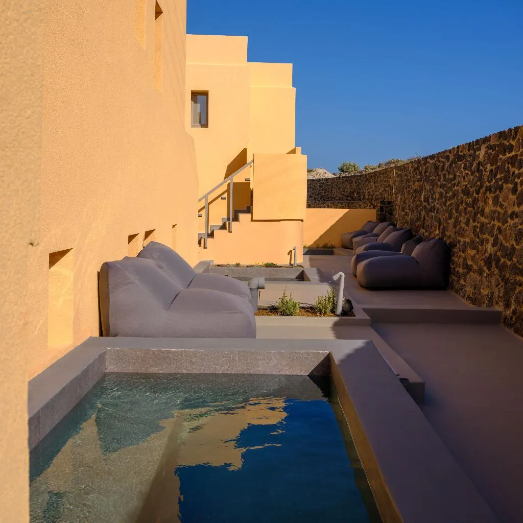 JUNIOR SUITE WITH JACUZZI Room, Kalestesia Suites, Santorini