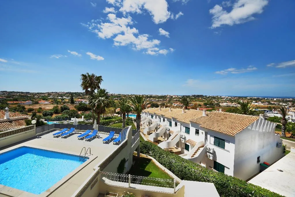 VILLA THREE BEDROOMS Room, Parque Monte Verde, Algarve