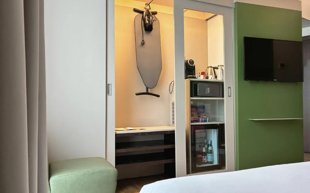 DOUBLE POOL VIEW KING BED Room, GHV Hotel & Spa, Venice