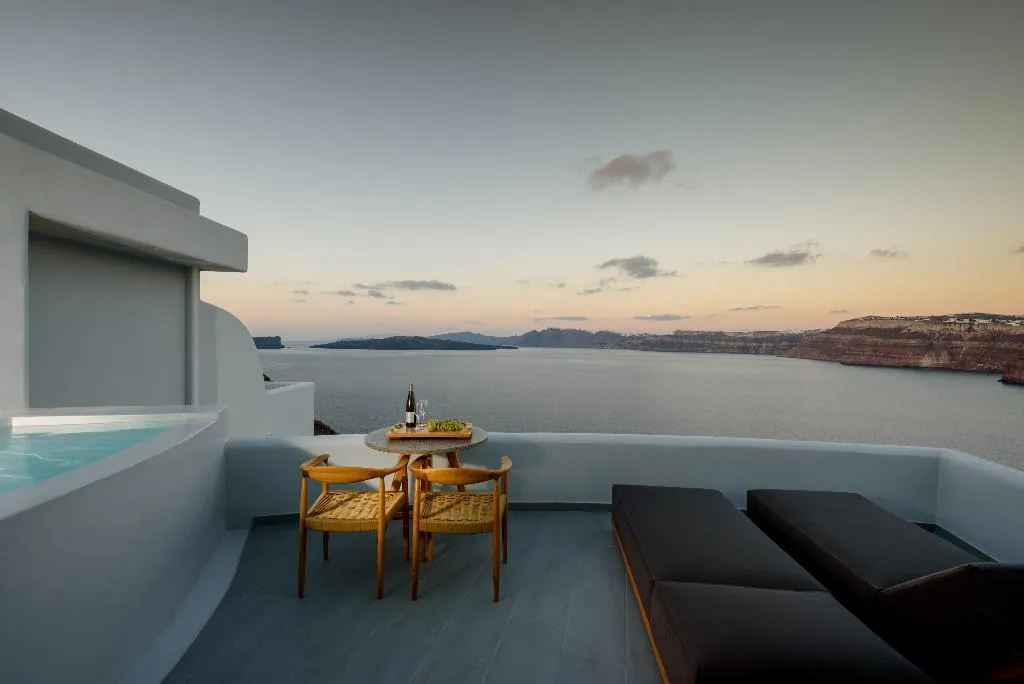 SUITE EXECUTIVE Room, Avatar Suites, Santorini