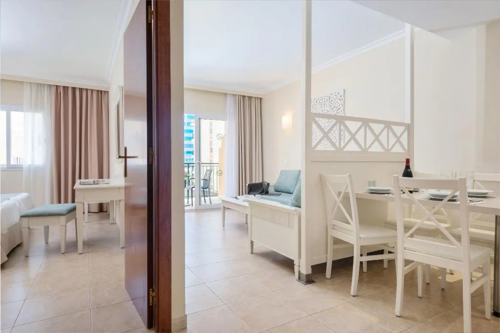 APARTMENT WITH BALCONY Room, Aparthotel Can Picafort Palace, Majorca