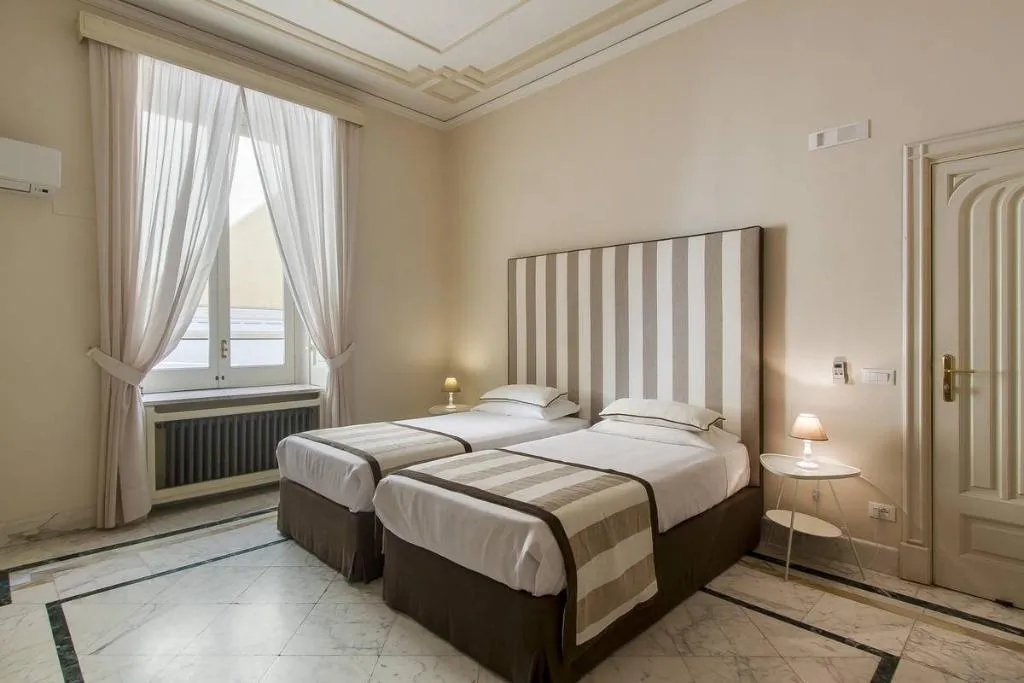 TRIPLE COMFORT Room, Palazzo Starace, Naples