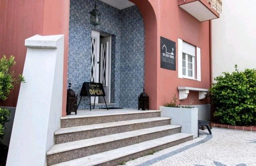 General view, The Beach Corner Guesthouse, Porto