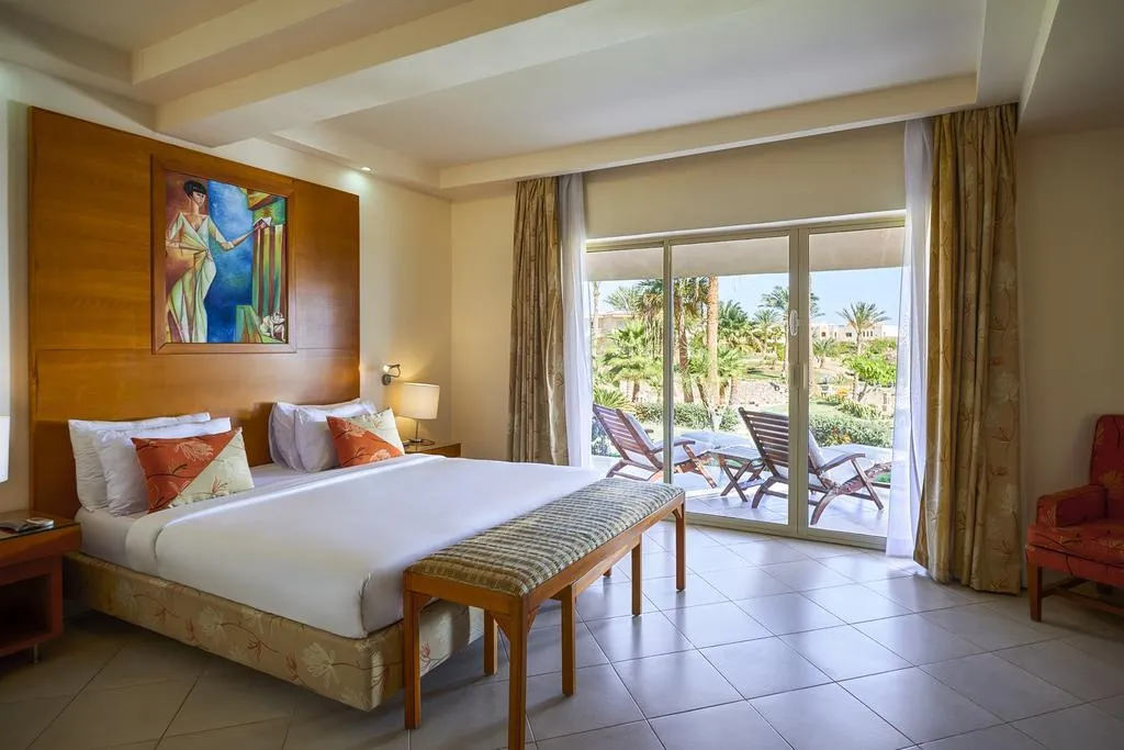 SINGLE STANDARD Room, Parrotel Beach Resort, Red Sea Riviera