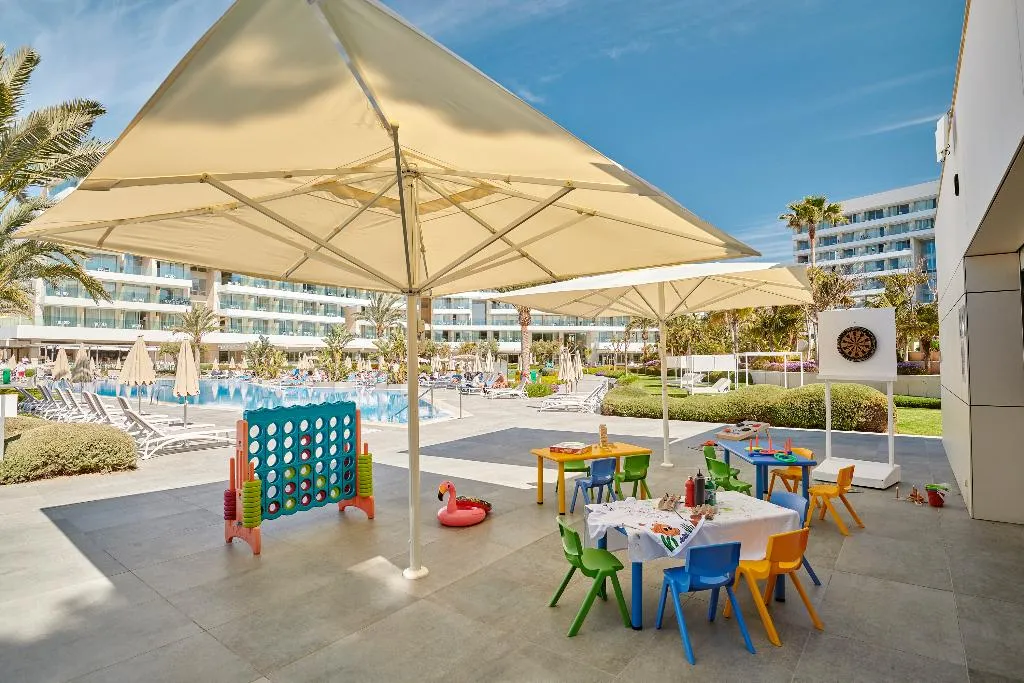Sports and Entertainment, Hipotels Gran Playa de Palma, Majorca