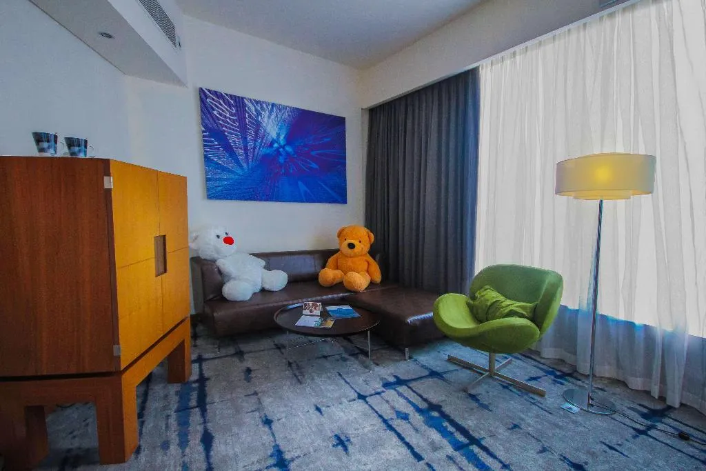 SUITE STANDARD Room, Media One, Dubai