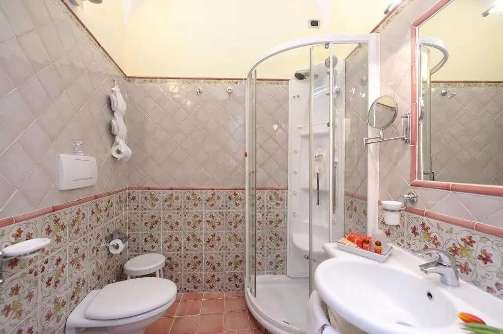 Room, Residenza Del Duca, Naples
