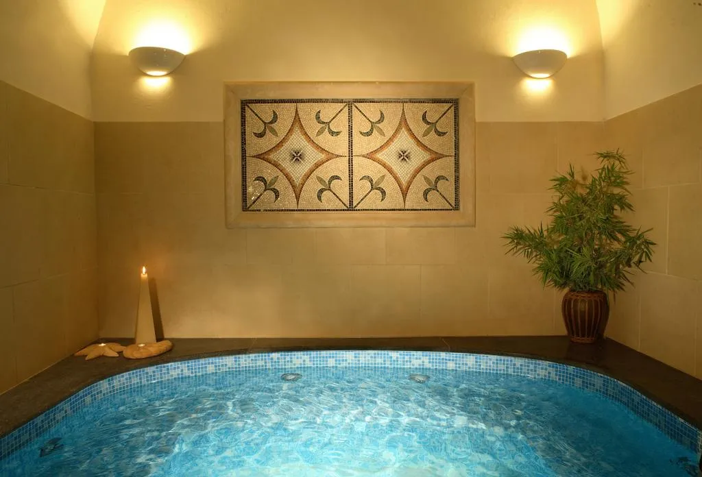 Sports and Entertainment, Grand Hotel Cocumella, Naples