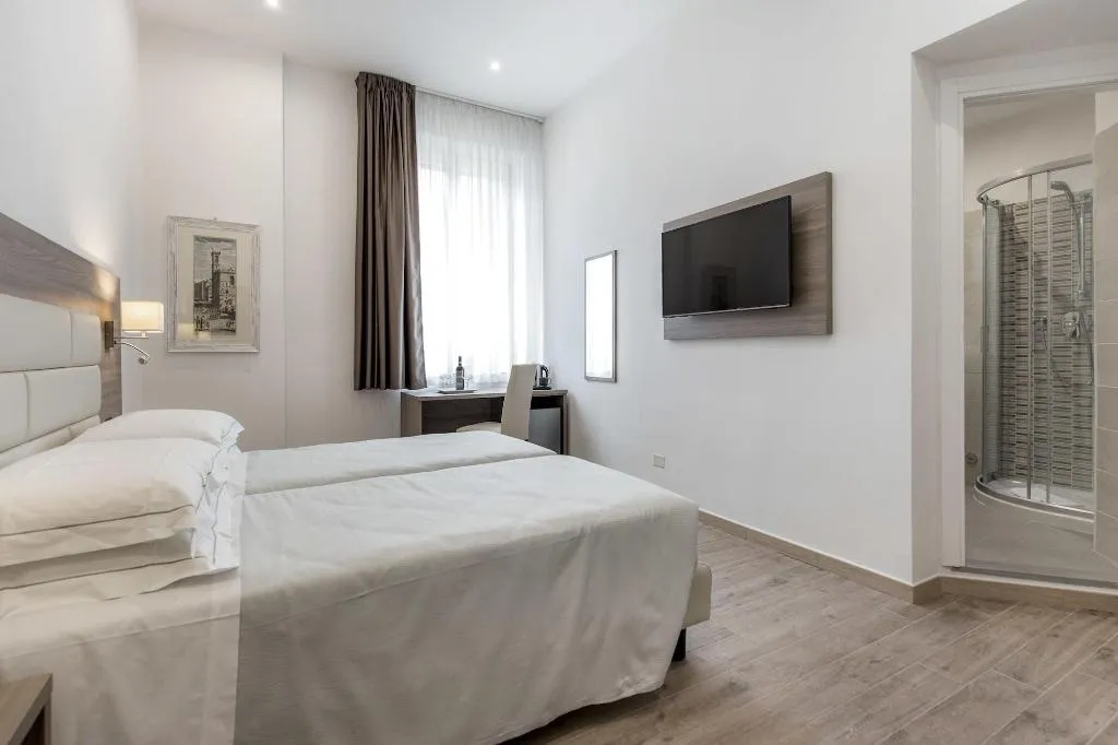 Room, Apollo Guest House, Florence