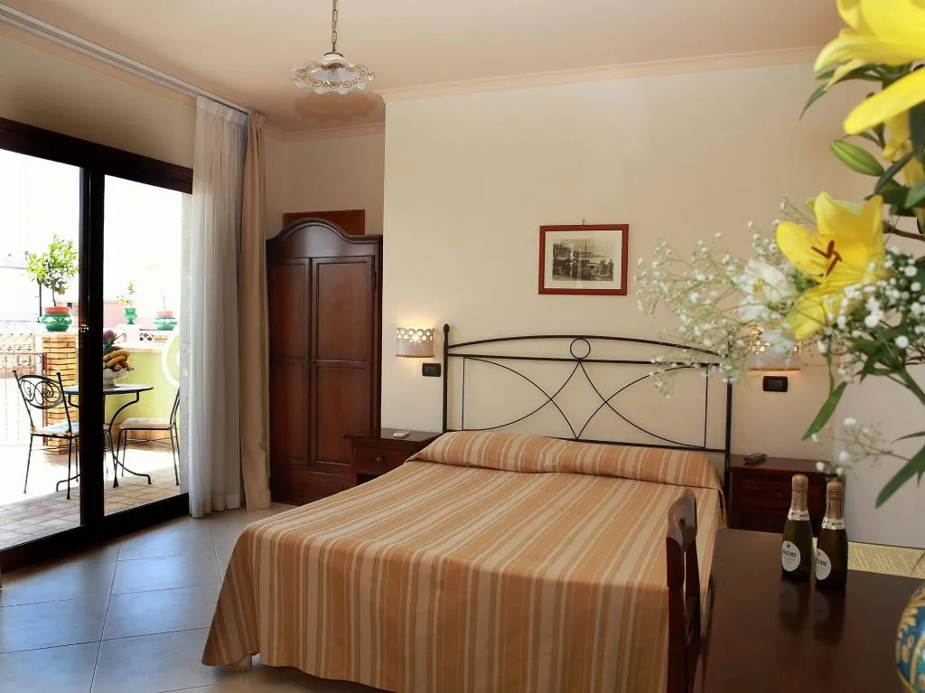 Room, B&B Villa Cristina, Taormina