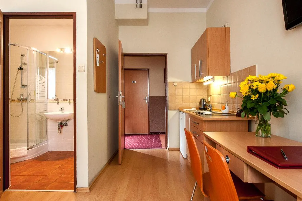 Double or Twin STANDARD Room, Maly Kraków Aparthotel, Krakow