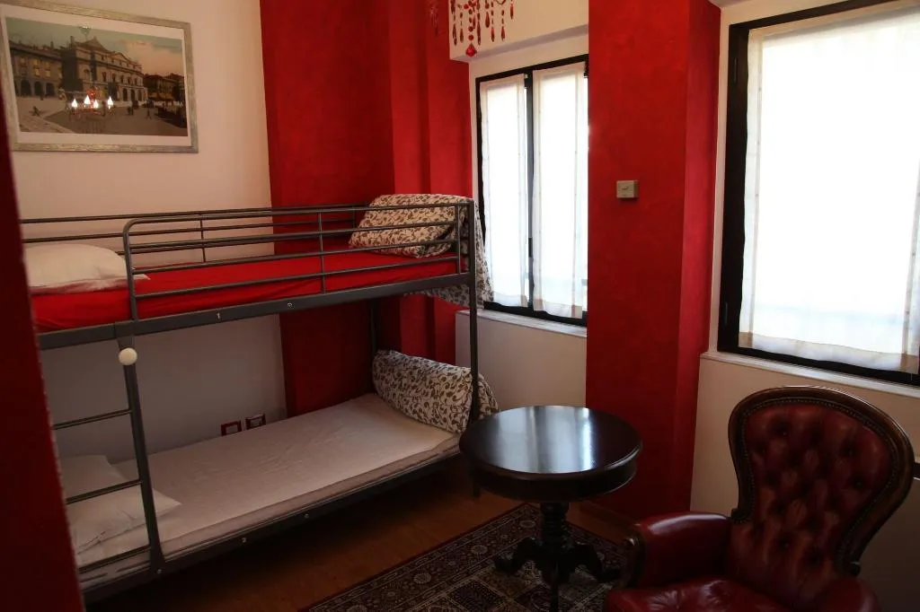 Room, Atmos Luxe Navigli Hostel & Rooms, Milan