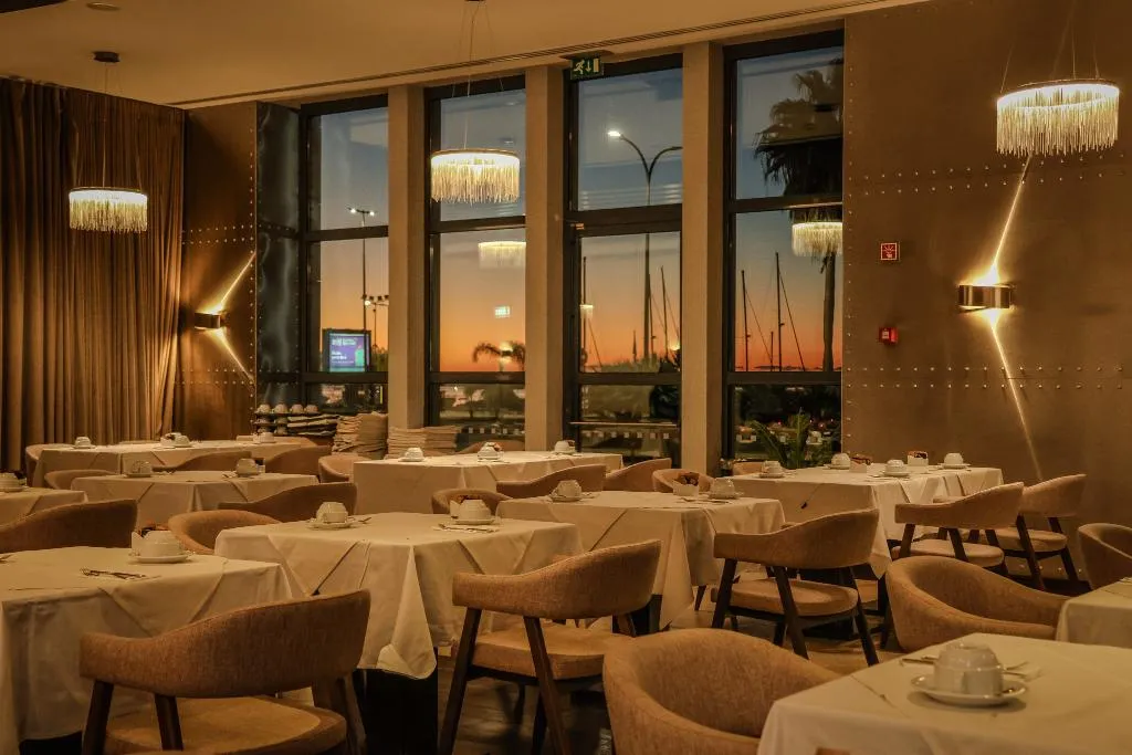 Restaurant, Real Marina Hotel & Spa, Algarve