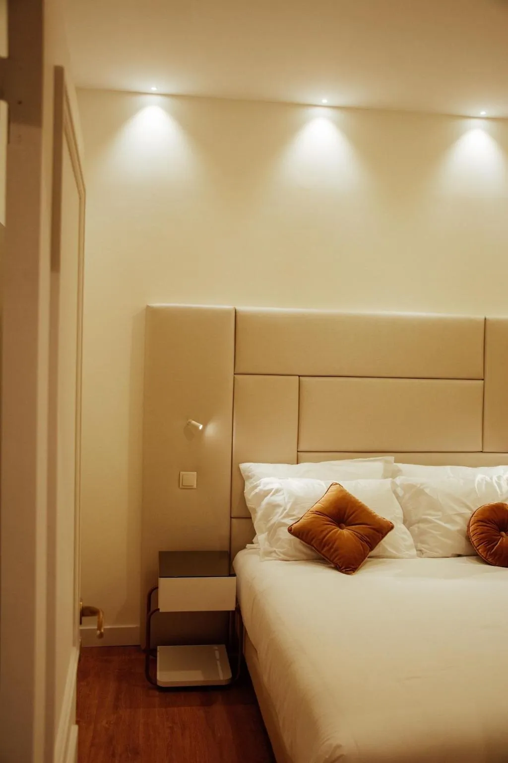 Room, Le Premier Lisbon Suites, Lisbon