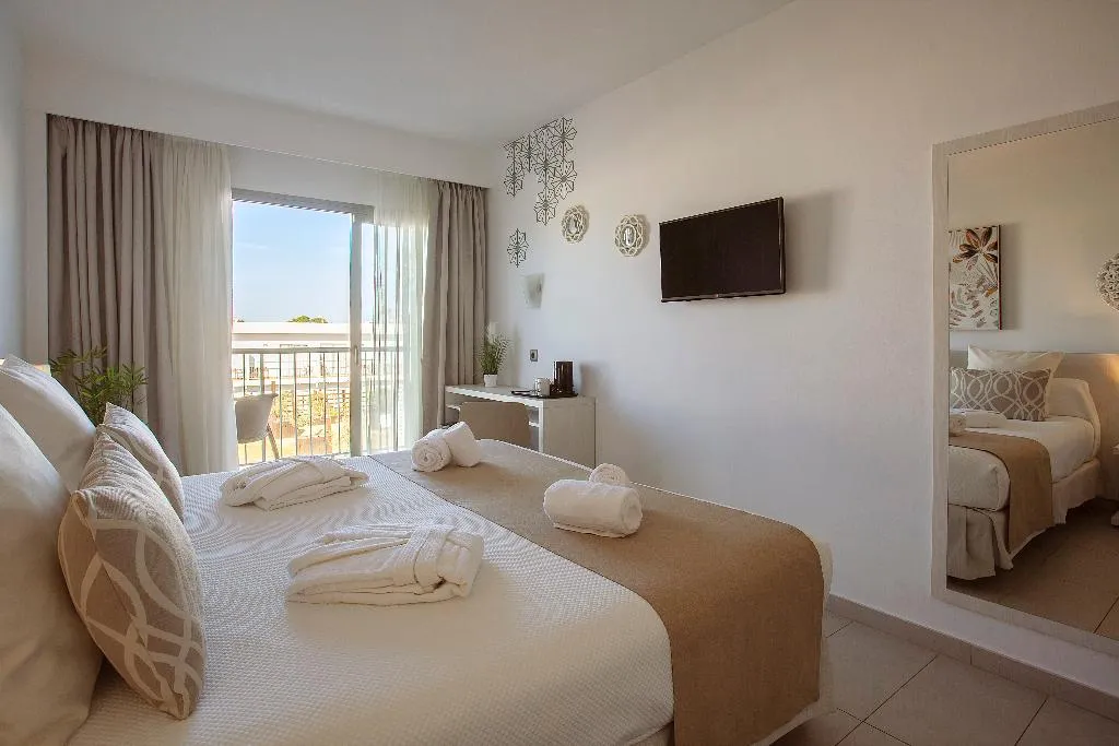 DOUBLE DELUXE Room, Hotel Puchet Ibiza, Ibiza