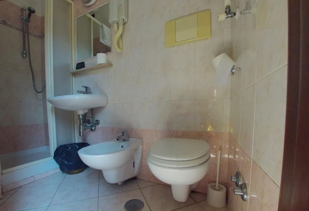 Room, Casali, Naples