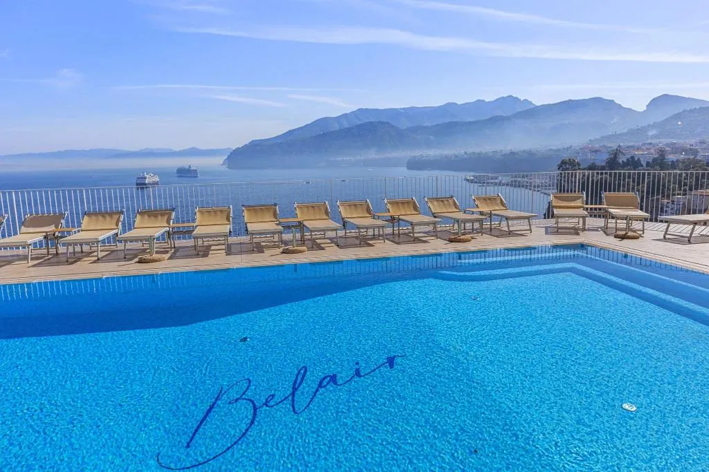 Pool, Belair, Naples