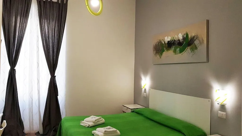 Room, B&B Oasi, Naples