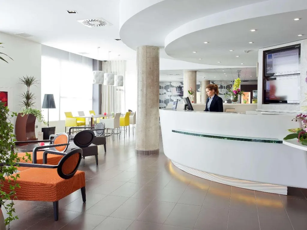 Sports and Entertainment, Novotel Suites Malaga Centro, Costa Del Sol