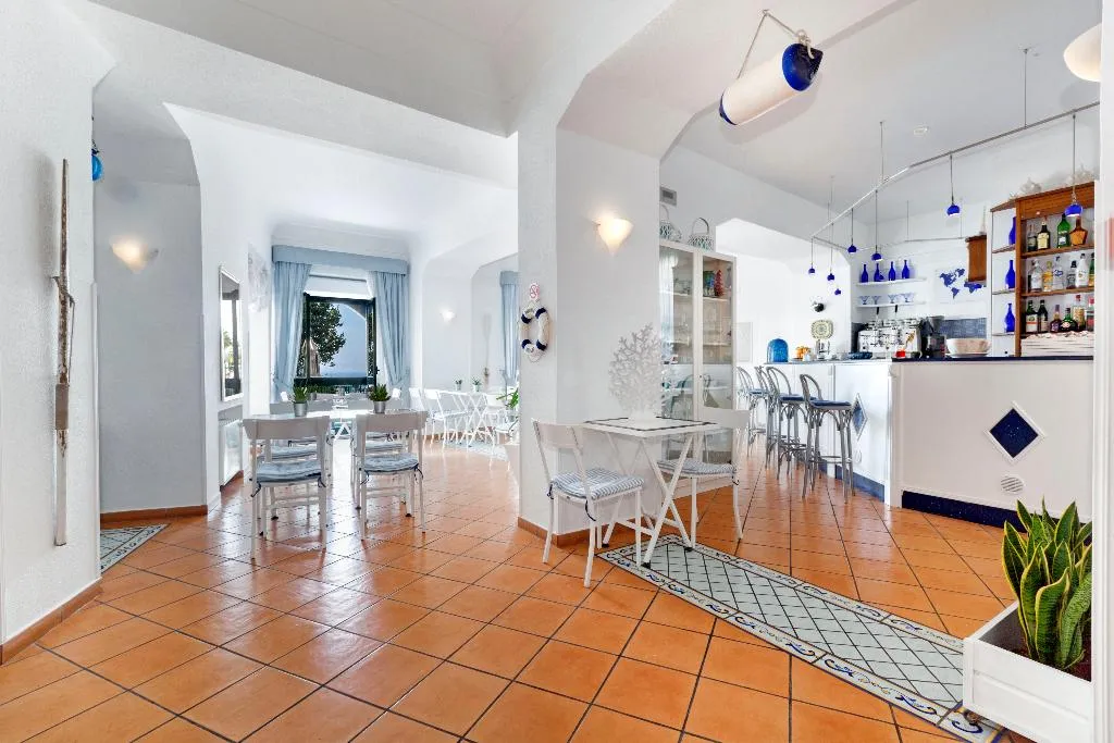 Bar, Panorama Palace, Naples