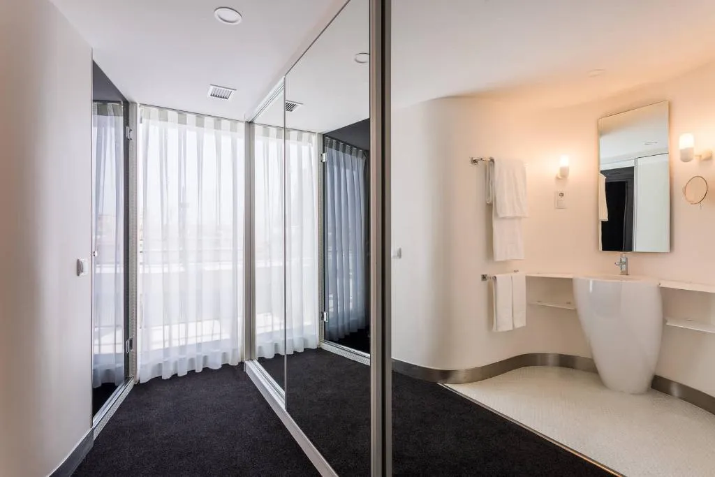SUITE KING SIZE BED Room, Room Mate Oscar, Madrid, Madrid