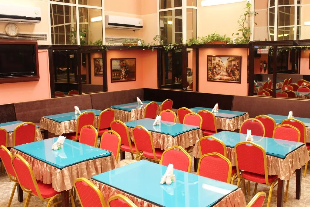 Restaurant, Mount Royal Hotel, Dubai