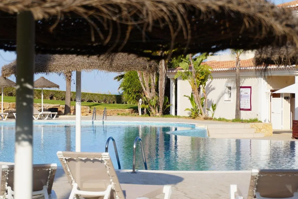 Pool, Clube Porto Mós, Algarve