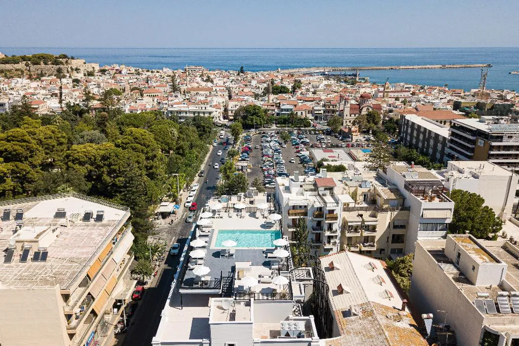 General view, Jo An Palace, Crete