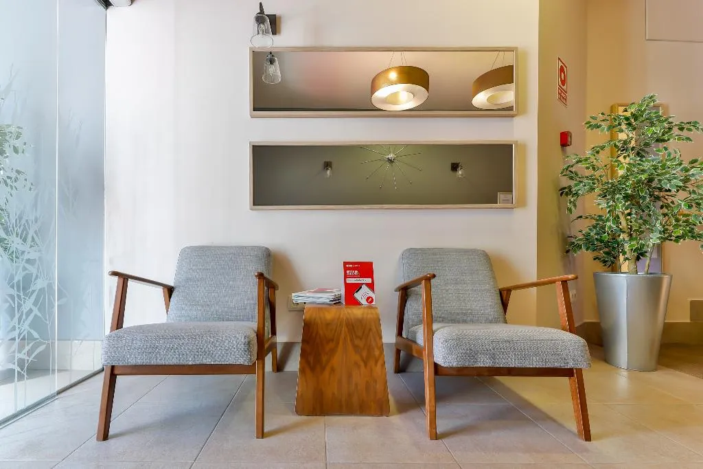 Lobby, OYO Hostal La Chata, Madrid