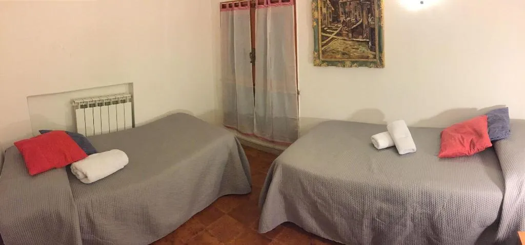 Room, Grey's House, Venice