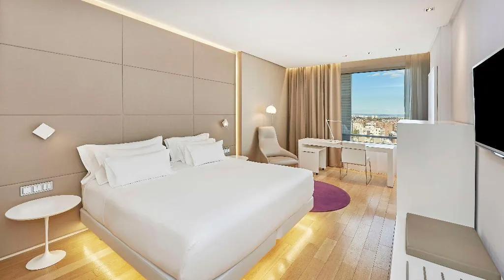 DOUBLE SUPERIOR WITH VIEWS Room, NH Collection Madrid Eurobuilding, Madrid