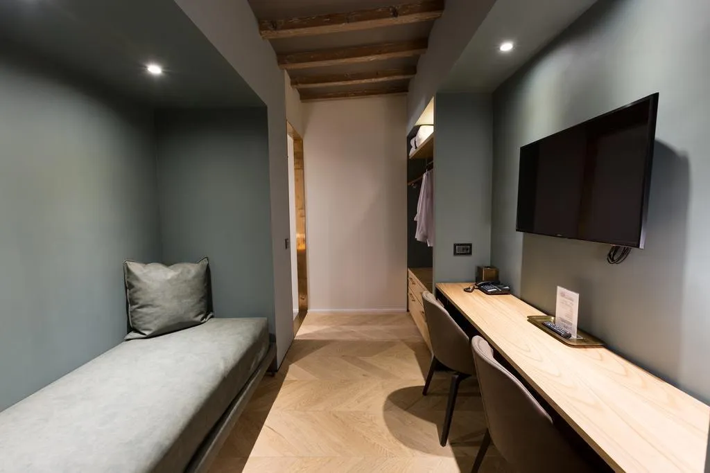 Room, Silla, Florence