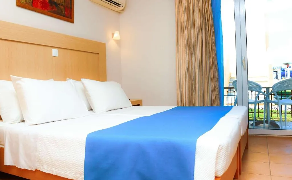Room, White Olive Marine Aquapark, Kos