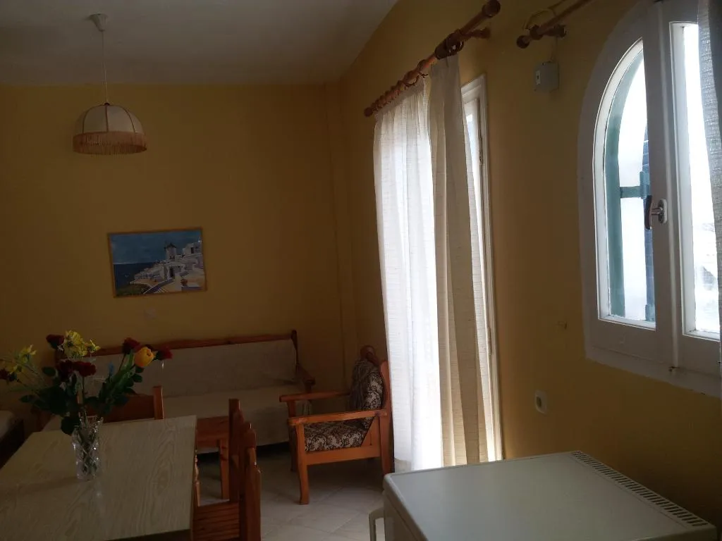 APARTMENT TWO BEDROOMS Room, Beachfront Salvanos, Corfu
