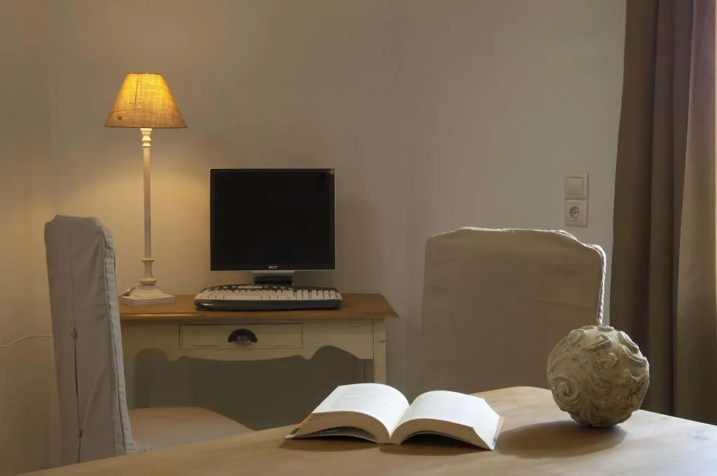 Room, Paradise Island Villas, Crete