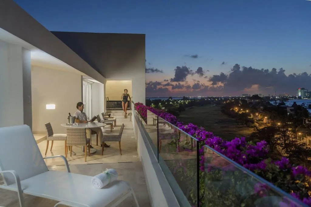 SUITE Presidential Room, InterContinental Presidente Cancun Resort, Cancun Area