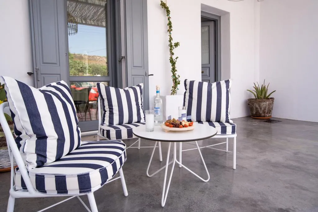 Terrace, Lagadi Suites, Santorini