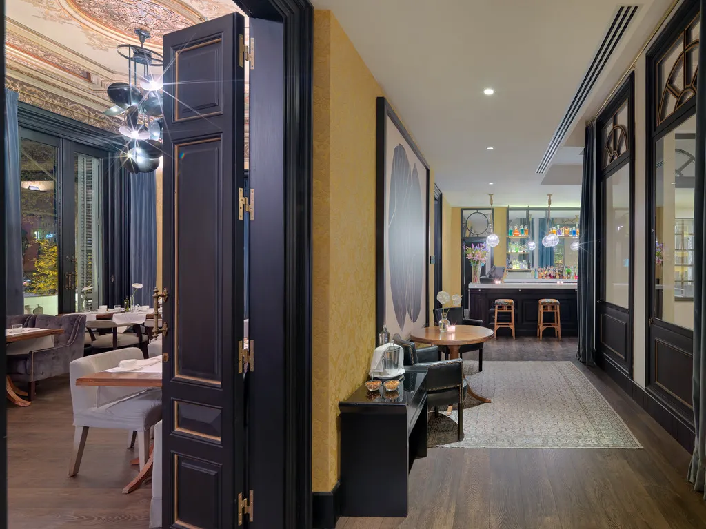 Bar, H10 Catalunya Plaza-Boutique Hotel, Barcelona
