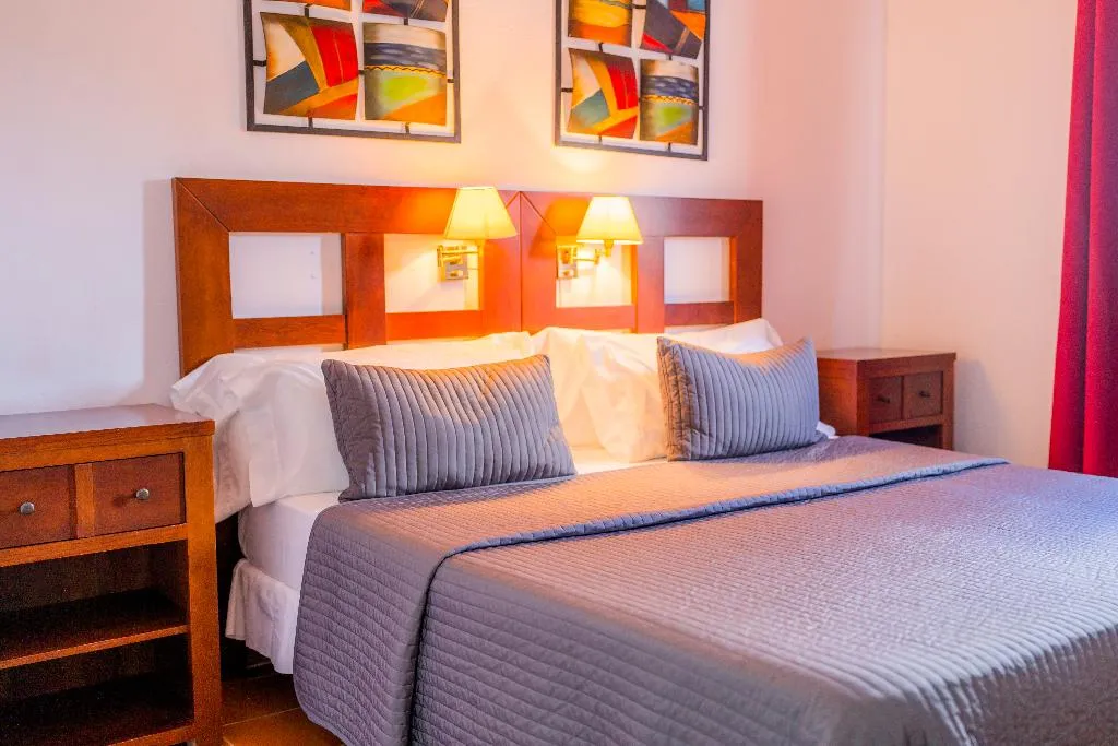 SINGLE STANDARD Room, Los Veneros, Seville