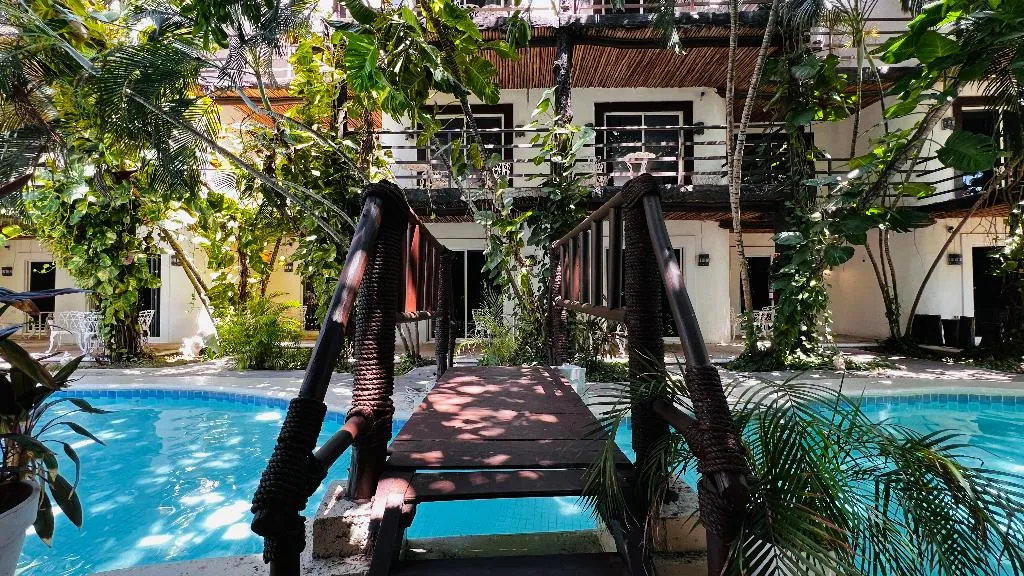 General view, Mayan Art 10 Avenue, Playa Del Carmen