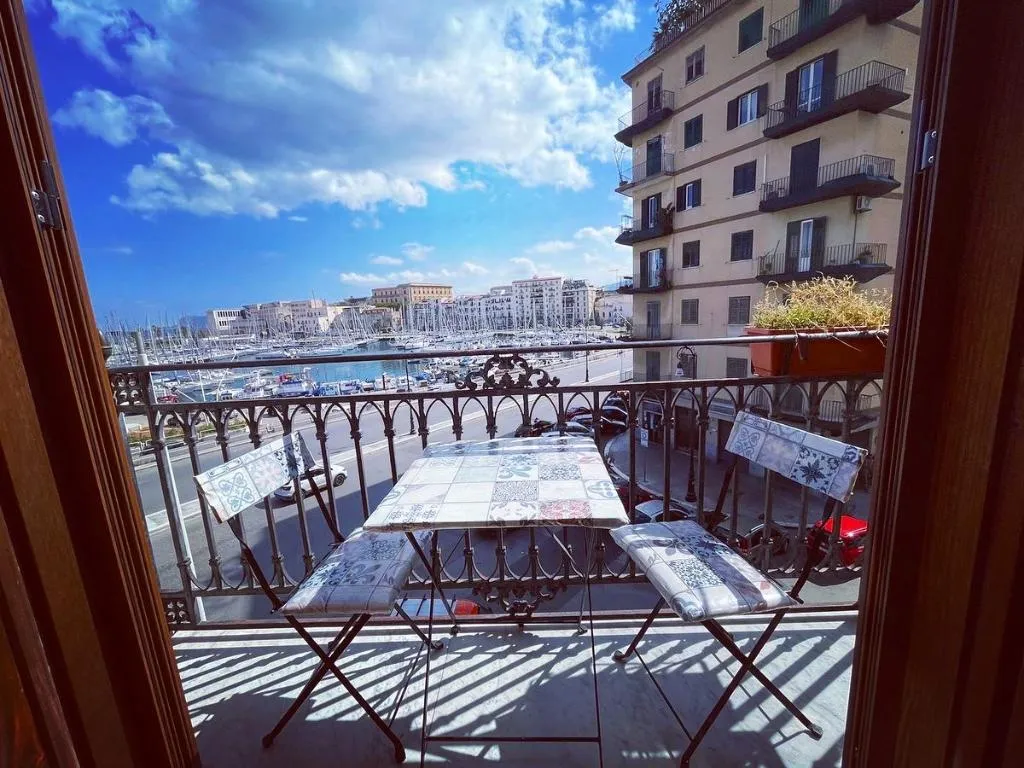 APARTMENT SEA VIEW Room, Kasa Kala, Palermo